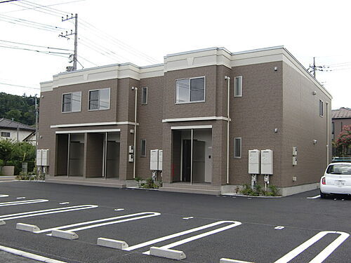 東京都八王子市下恩方町 2階建 築9年11ヶ月