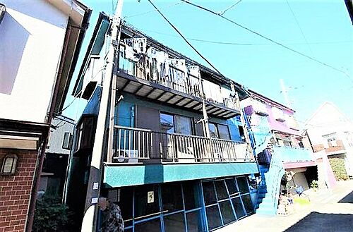 ロイヤルコーポ 3階建