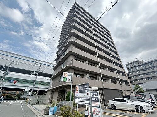 兵庫県西宮市甲子園七番町 11階建