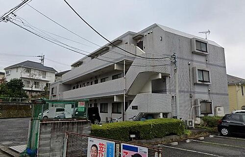 神奈川県川崎市麻生区王禅寺西５丁目 3階建 築33年7ヶ月