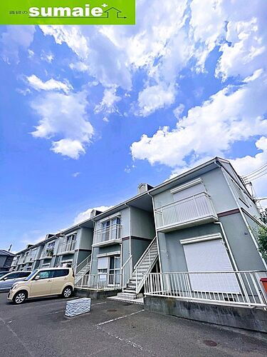 和歌山県岩出市荊本 2階建