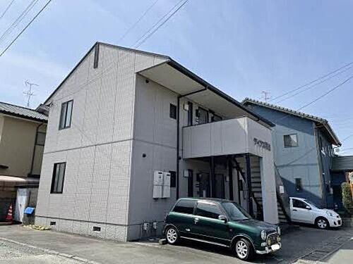 ディアス帯山 2階建