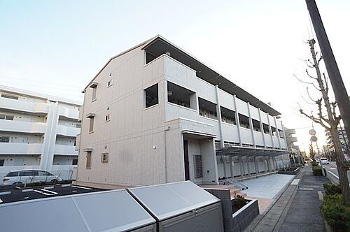 千葉県市川市幸２丁目 3階建 築8年7ヶ月
