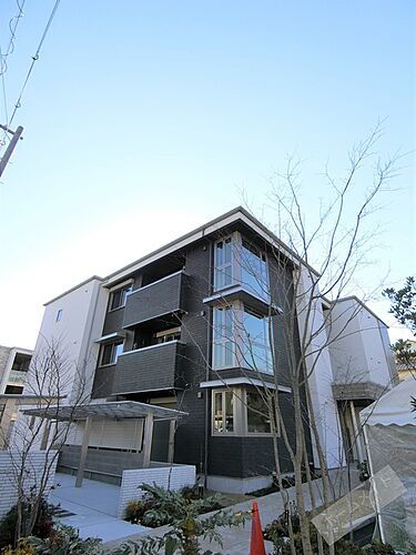 大阪府堺市西区北条町２丁 3階建 築4年6ヶ月