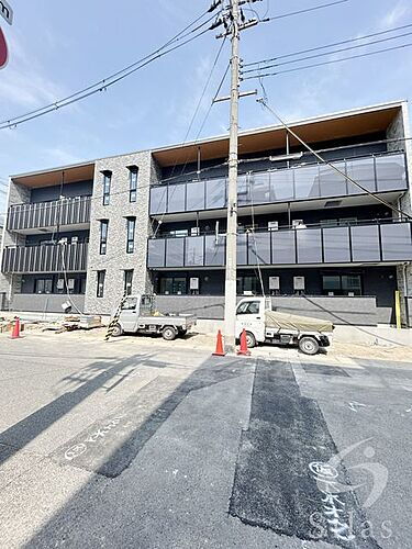 兵庫県神戸市東灘区深江本町３丁目 3階建