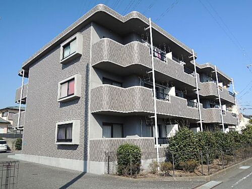 静岡県富士市一色 3階建