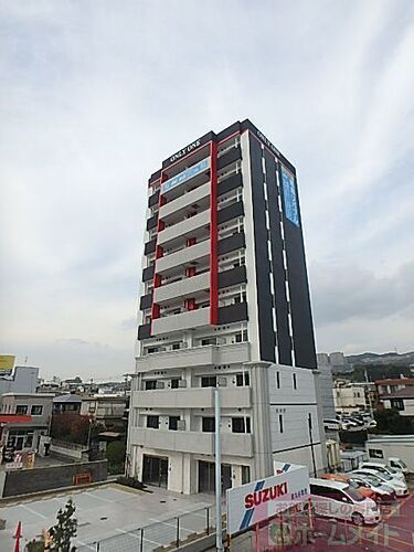 兵庫県宝塚市栄町１丁目 10階建 築6年9ヶ月