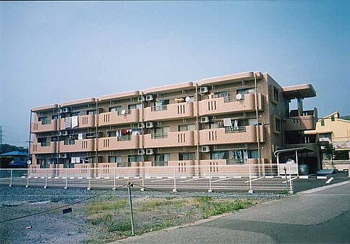 エンジェルズフォレストＡ 3階建