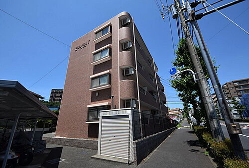 東京都町田市小山町 4階建