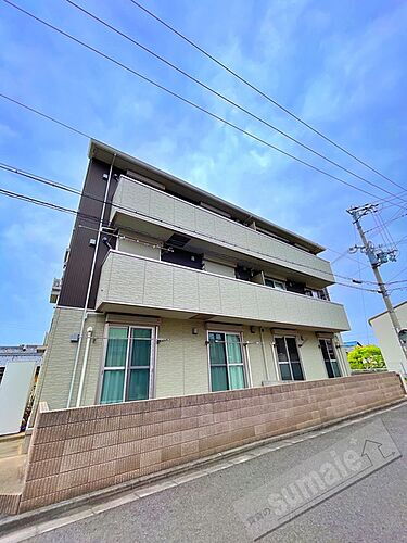 和歌山県和歌山市中島 3階建