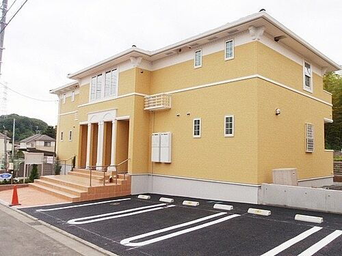 東京都町田市野津田町 2階建 築14年1ヶ月