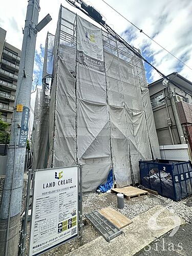 大阪府吹田市千里山西４丁目 3階建