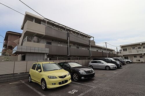 東京都立川市栄町６丁目 3階建 築7年10ヶ月