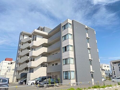 東京都町田市南町田３丁目 7階建