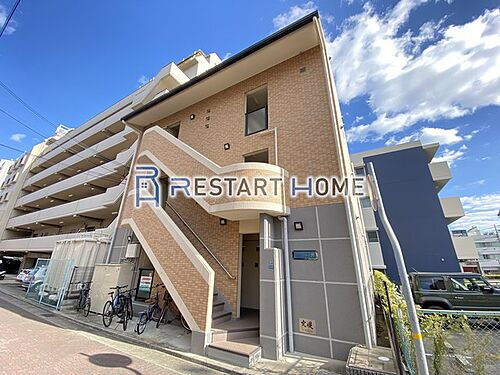 兵庫県神戸市兵庫区上沢通４丁目 3階建