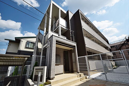 東京都八王子市堀之内２丁目 3階建