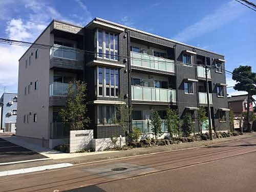 新潟県長岡市大島本町３丁目 賃貸マンション