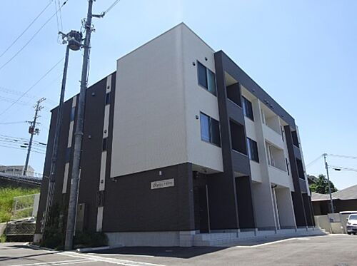 大阪府豊中市上新田２丁目 3階建 築10年6ヶ月