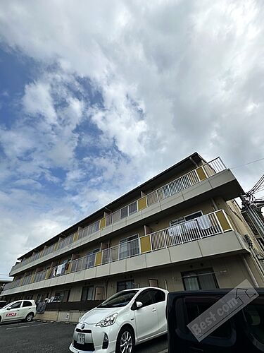 大阪府和泉市室堂町 3階建 築31年10ヶ月