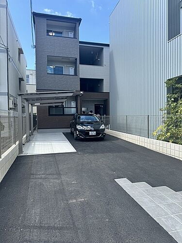 兵庫県西宮市学文殿町１丁目 3階建 築1年未満