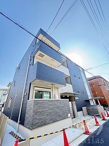 大阪府堺市堺区向陵中町５丁 3階建
