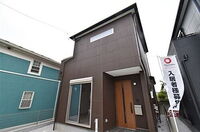 神奈川県厚木市上落合 2階建