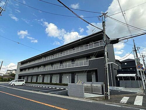 レフィシア 3階建