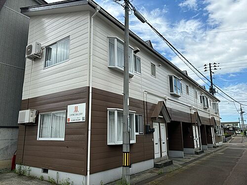 ドミール宮内 2階建