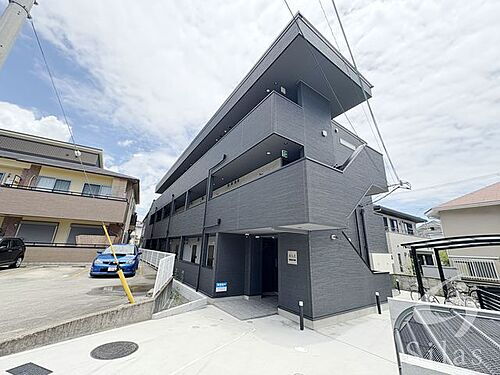 兵庫県西宮市神呪町 3階建 築1年5ヶ月