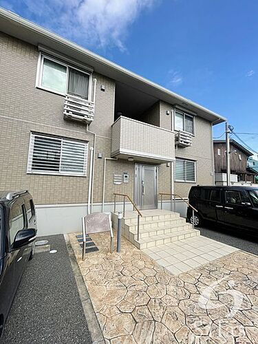 大阪府四條畷市中野本町 2階建