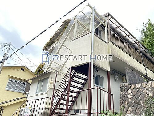 兵庫県神戸市灘区一王山町 2階建