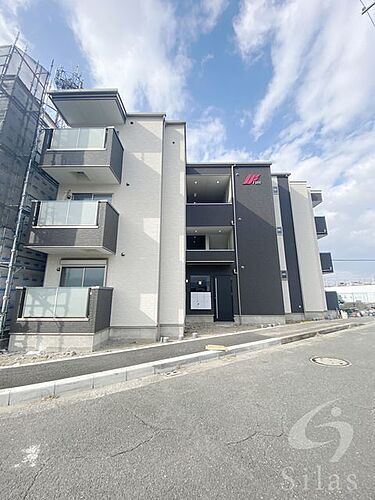 大阪府堺市堺区遠里小野町１丁 3階建 築1年12ヶ月