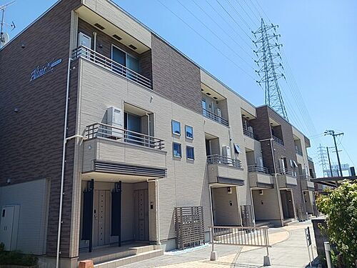 大阪府和泉市葛の葉町１丁目 3階建 築7年5ヶ月