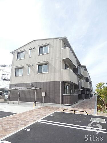大阪府八尾市高安町南５丁目 3階建 築5年3ヶ月