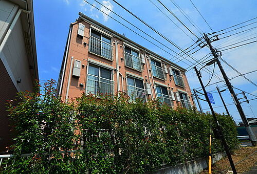 東京都町田市小山町 3階建