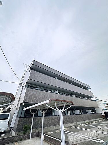 大阪府高石市西取石７丁目 3階建 築22年9ヶ月