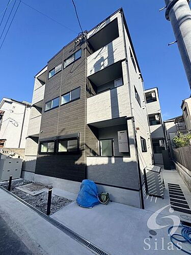 大阪府大阪市住吉区住吉１丁目  3階建