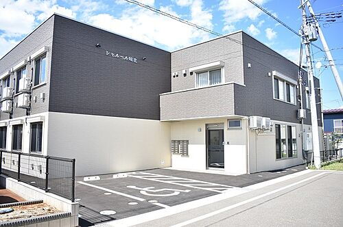 シャルール城北 2階建