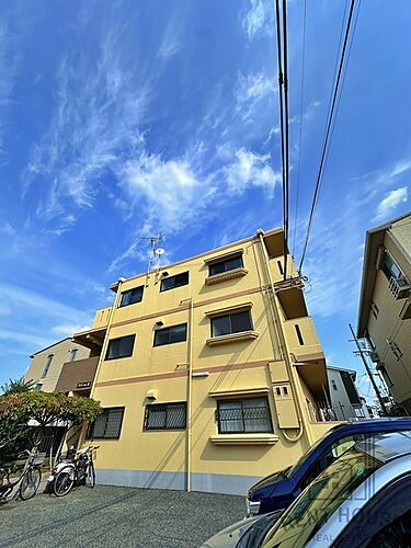 大阪府堺市西区鳳西町３丁 築34年9ヶ月 3階建
