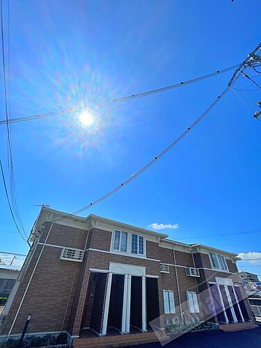 和歌山県和歌山市弘西 2階建
