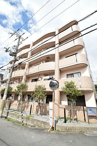 大阪府吹田市垂水町１丁目 5階建