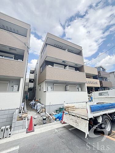 兵庫県尼崎市東難波町５丁目 3階建 
