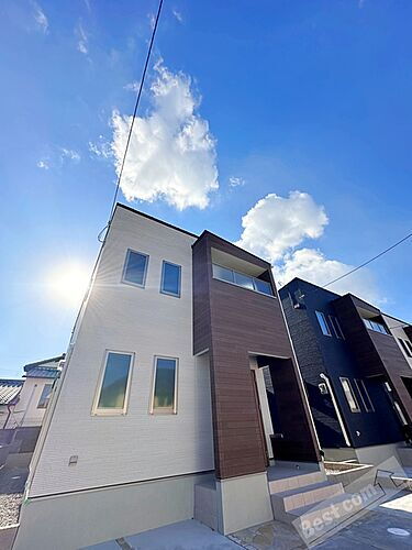 大阪府堺市西区浜寺昭和町３丁 2階建 築1年11ヶ月