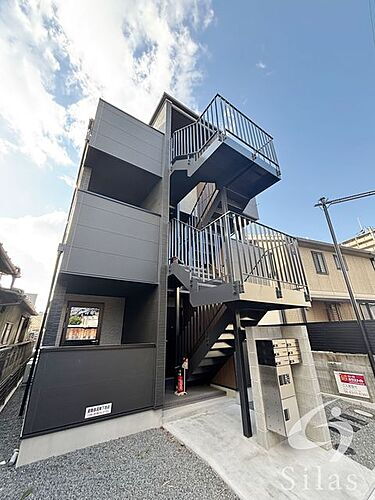 大阪府大阪市東淀川区下新庄５丁目 3階建 築1年1ヶ月