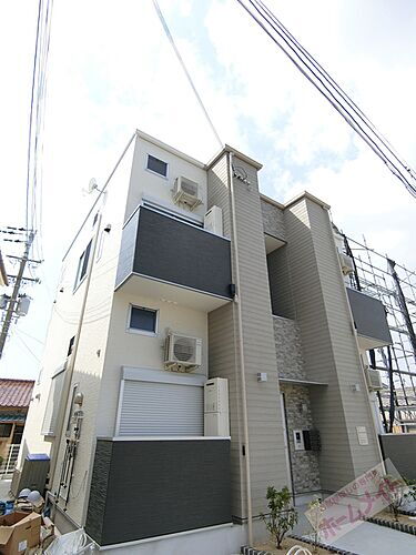 ベルカーサ百舌鳥八幡 2階建