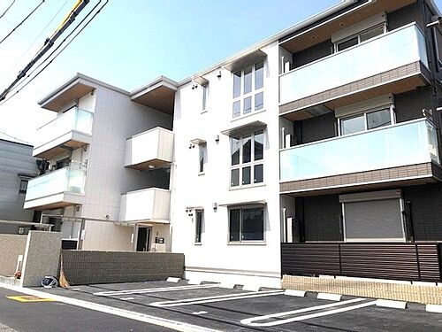 ＭＡＩＳＯＮ　ＢＬＡＮＣＨＥ 3階建