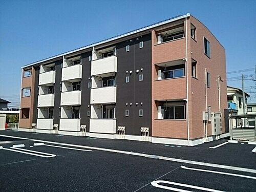 茨城県結城市大字結城 3階建 築8年4ヶ月