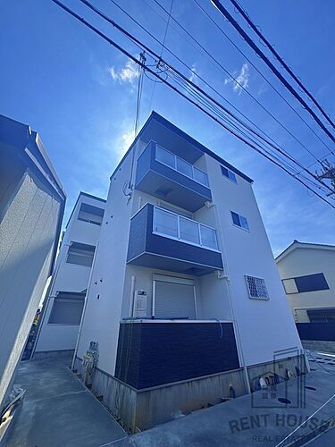 大阪府泉佐野市西本町 3階建 