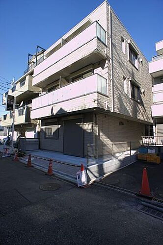 サンムーン 3階建