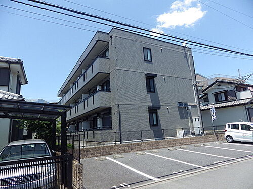 東京都日野市豊田３丁目 3階建
